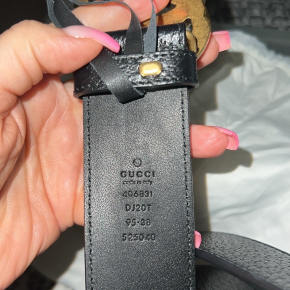 NWT Gucci Marmont Black Leather Belt with Gold GG Buckle. Size 95 - Picture 3 of 4